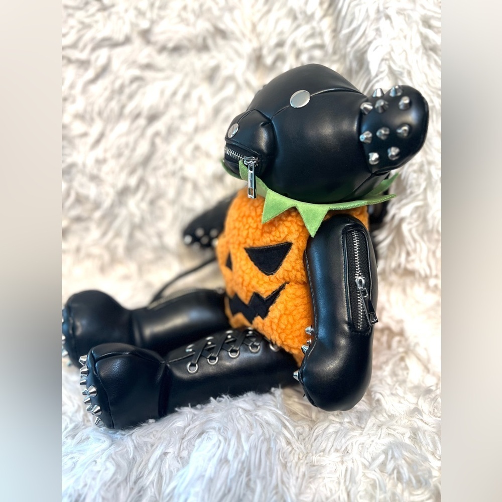🖤🎃DOLLS KILL ADORABLE Jack O’ Tormented Teddy Backpack🖤🎃 NWT - Picture 10 of 16